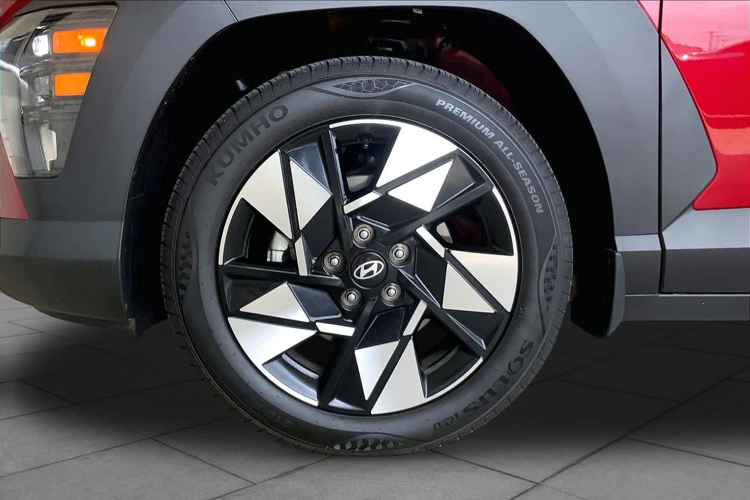 Used 2025 Ultimate Red Metallic Hyundai SEL Convenience image 10
