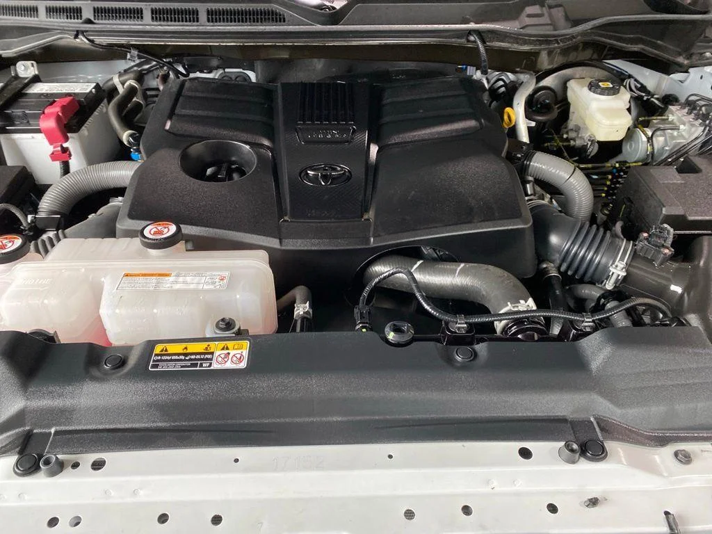 Used 2025 Ice Toyota SR5 image 17