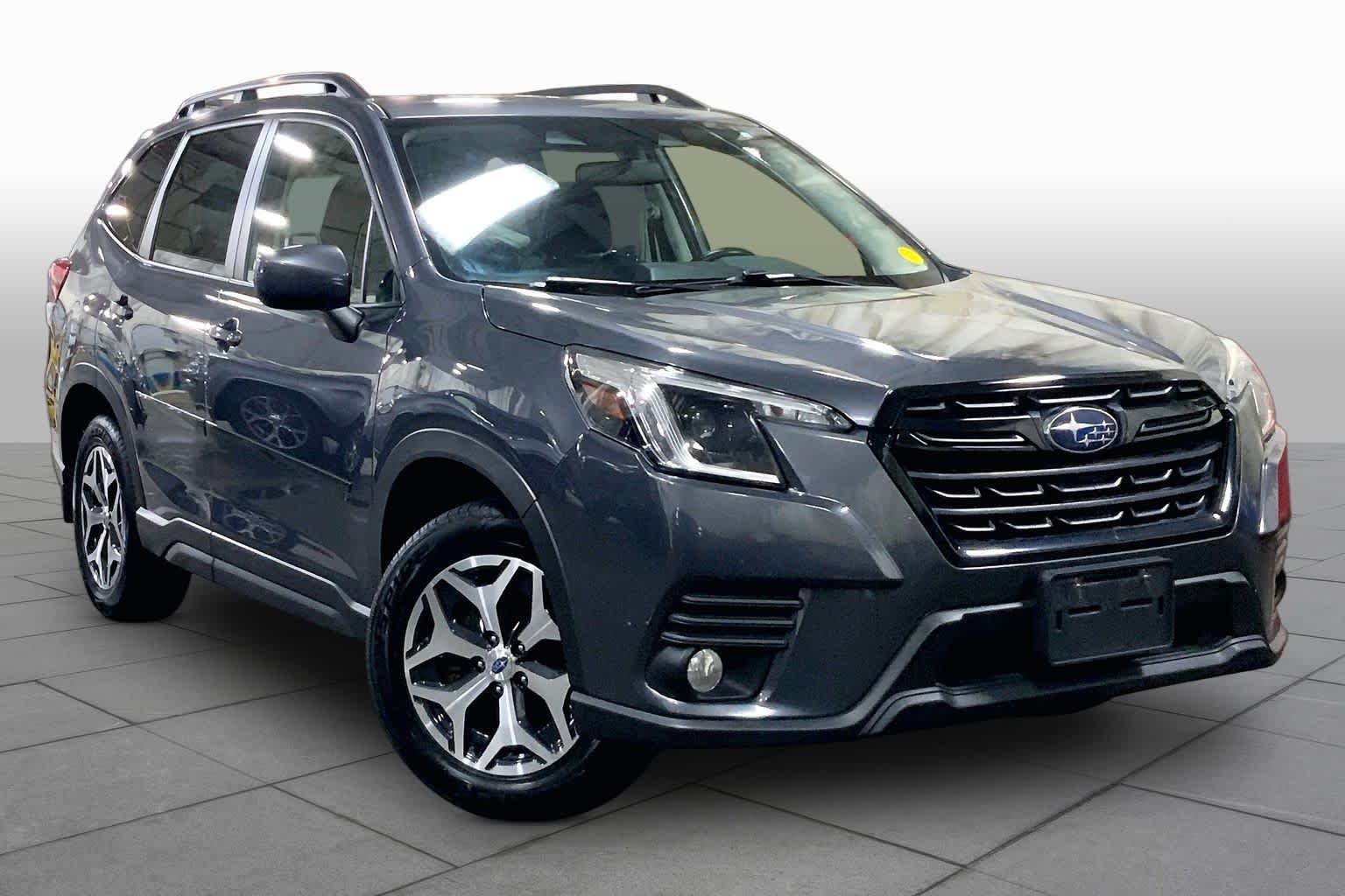 Used 2022 Magnetite Gray Metallic Subaru Premium image 3