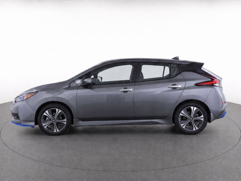 Used 2021 Gray Nissan SV Plus image 8