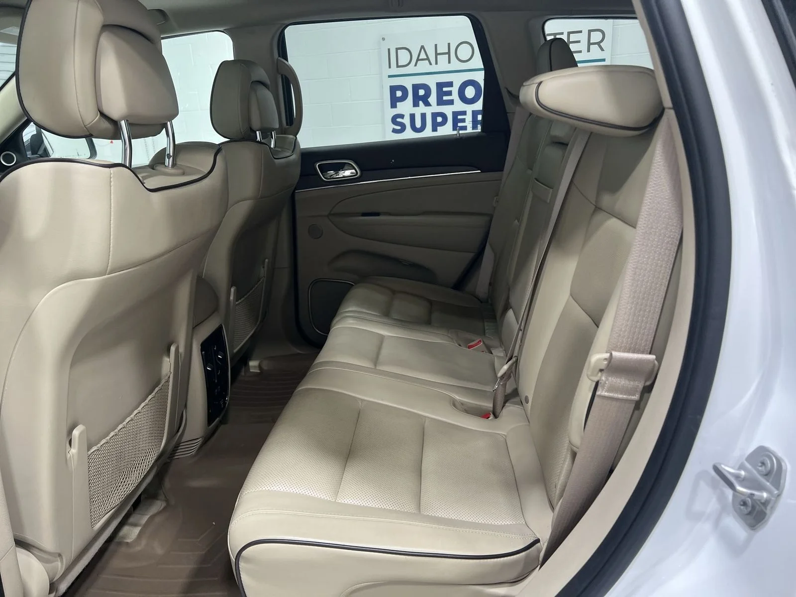 2017 Jeep Grand Cherokee Overland - Photo 22