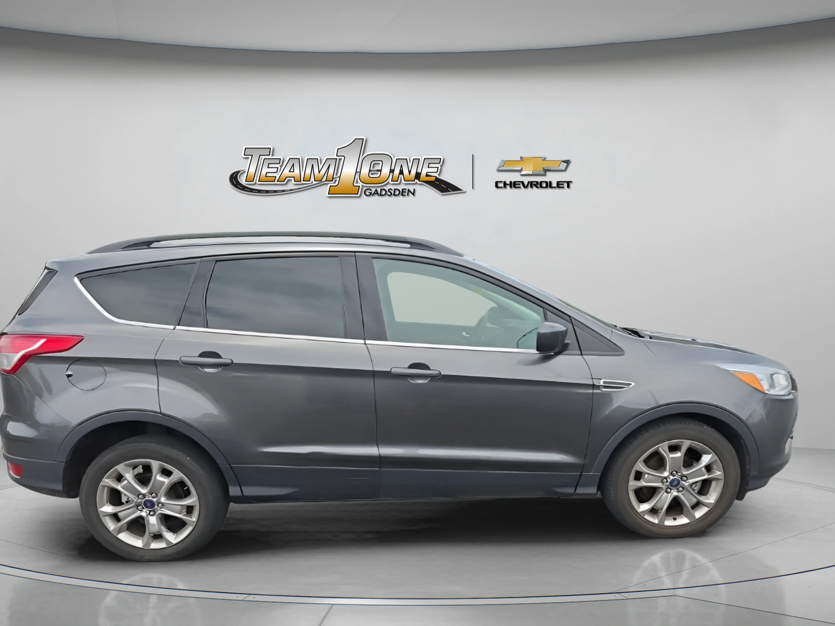 Used 2015 Gray Ford SE image 15