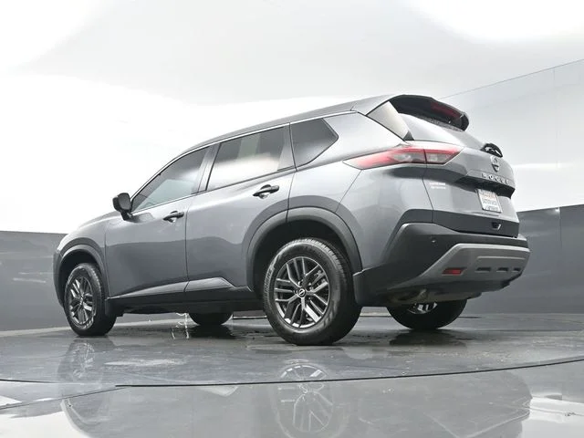 Used 2022 Gray Nissan S image 34