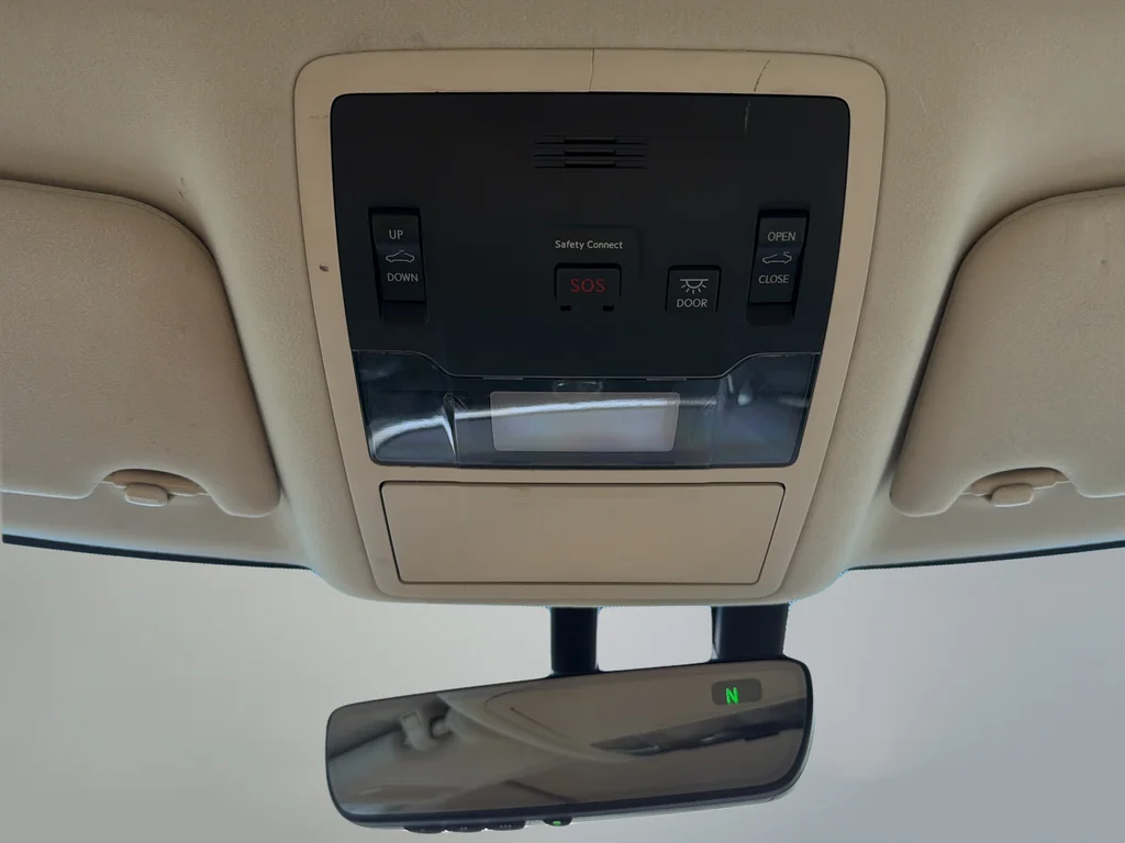 Used 2016 Blue Lexus 350 image 35