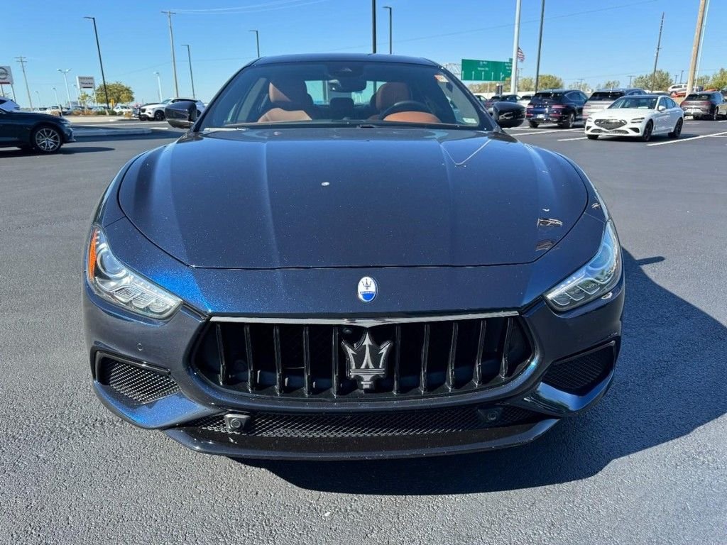 Used 2022 Blu Nobile Tri-Coat Maserati Modena image 9