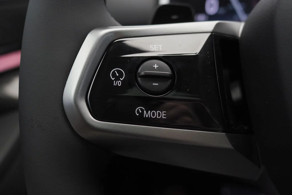 New 2027 Carbon Black Metallic BMW 530i image 13