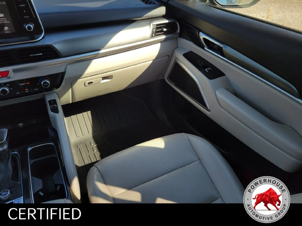 Used 2020 Gray Kia S image 22