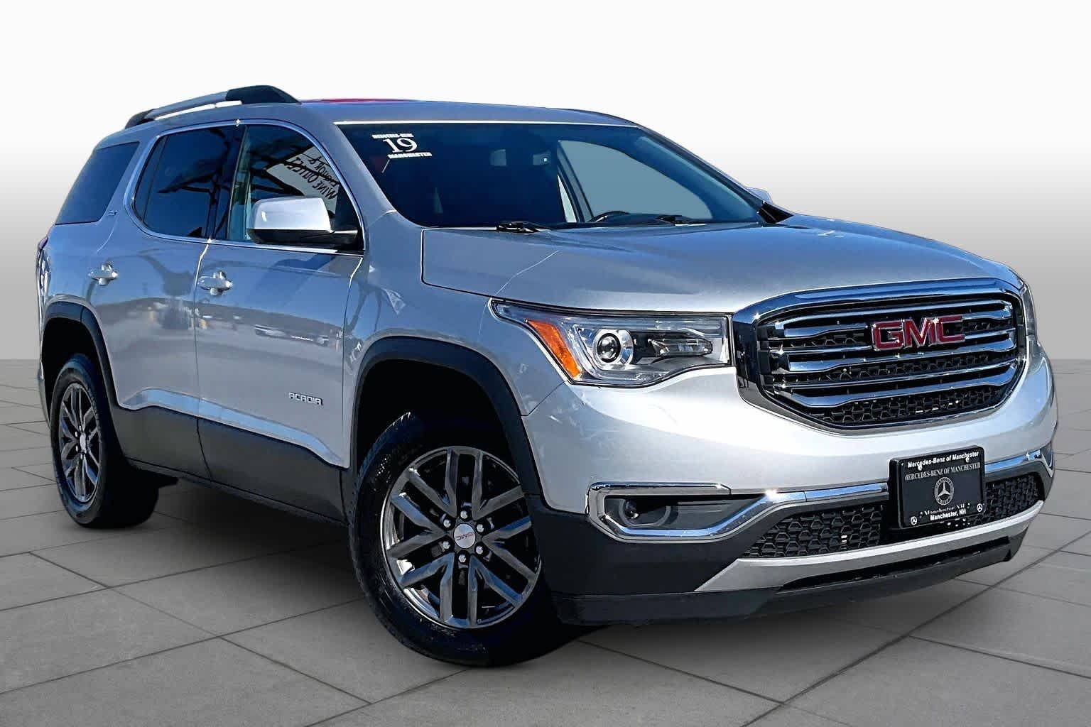 Used 2019 Quicksilver Metallic GMC SLT image 3