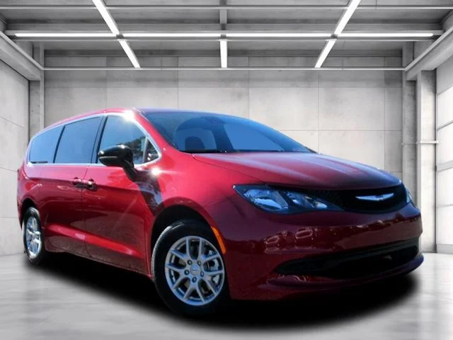 2026 Chrysler Voyager LX's photo