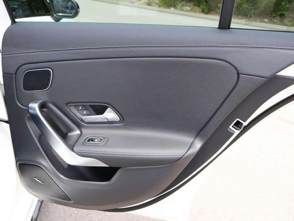 Used 2020 Polar White Mercedes-Benz Base image 17
