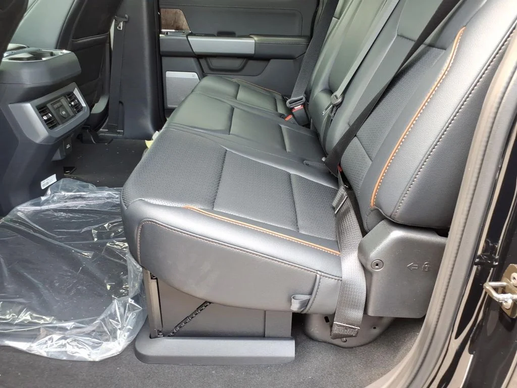 New 2026 Agate Black Metallic Ford F-250® Lariat® image 10