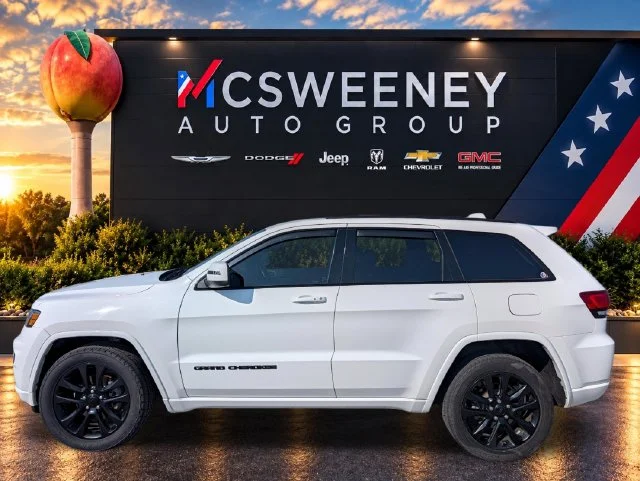 Used 2020 White Jeep Altitude image 2