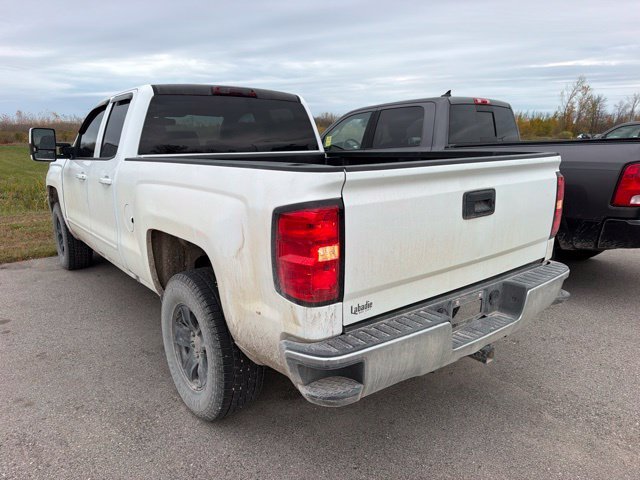 Used 2019 White Chevrolet LT image 8