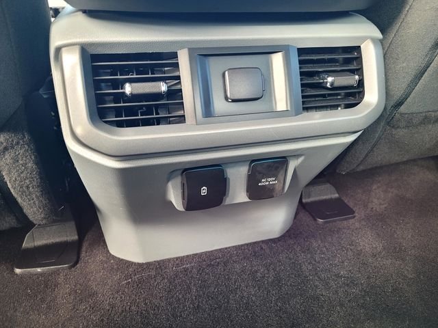 Used 2021 Silver Ford XLT image 13