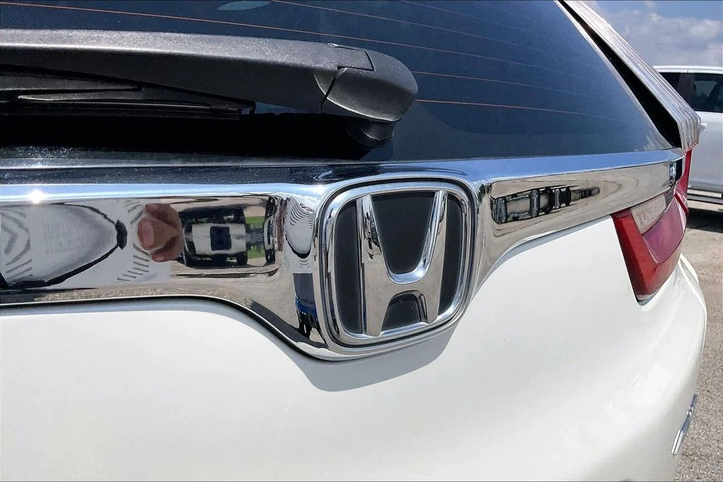 Used 2018  Honda LX image 26