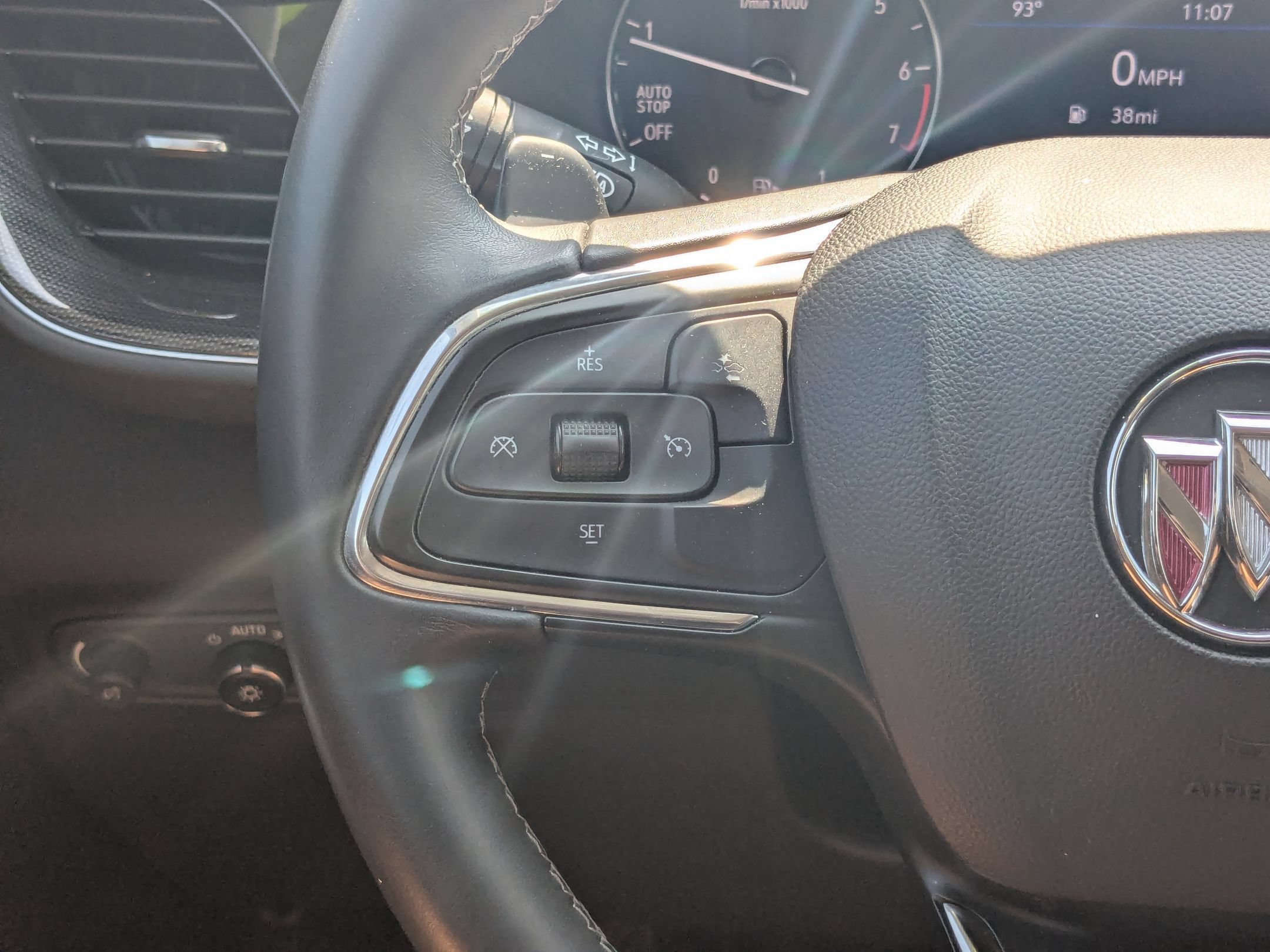 Used 2022 Summit White Buick Preferred image 18