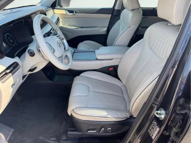 Used 2024 White Hyundai Limited image 6