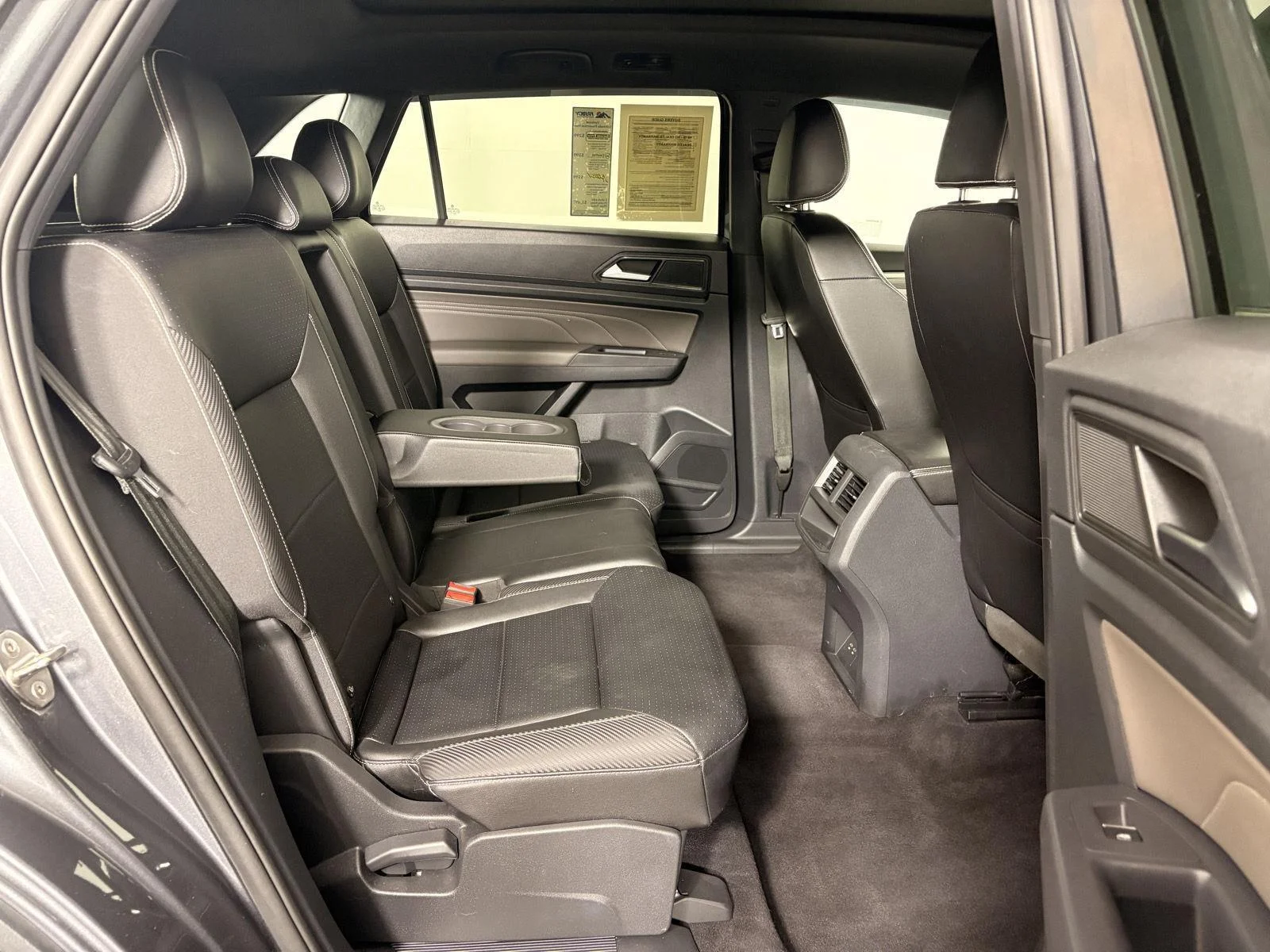 Used 2021 Platinum Gray Metallic Volkswagen 3.6L V6 SE w/Technology image 18