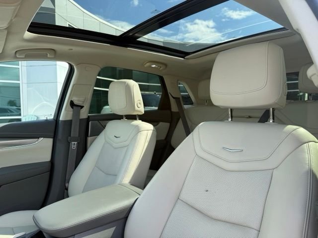 Used 2023 Silver Metallic Cadillac Premium Luxury image 13