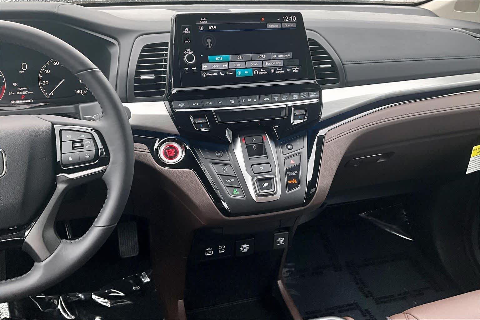2026 Honda Odyssey Touring - Photo 7