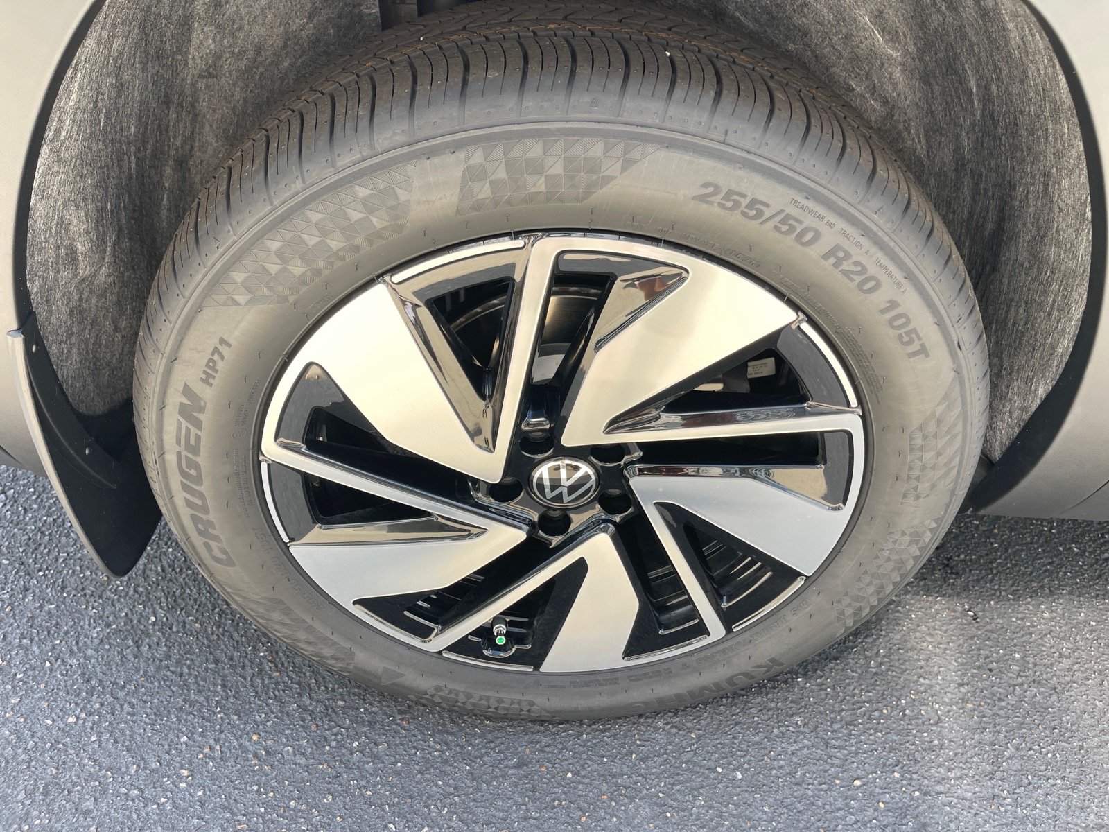 New 2026 Pure Gray Volkswagen SE image 20