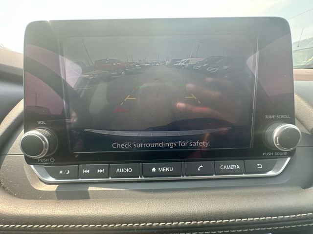 Used 2023 Gray Nissan SV image 19