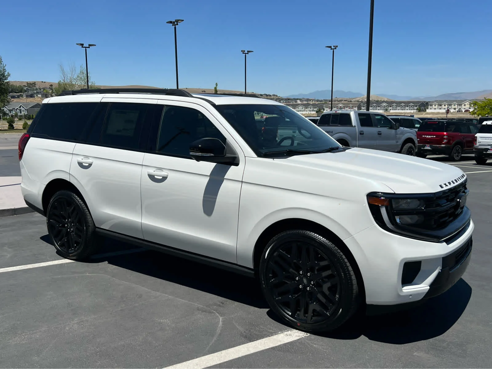 New 2026 Star White Metallic Tri-Coat Ford Platinum® image 5