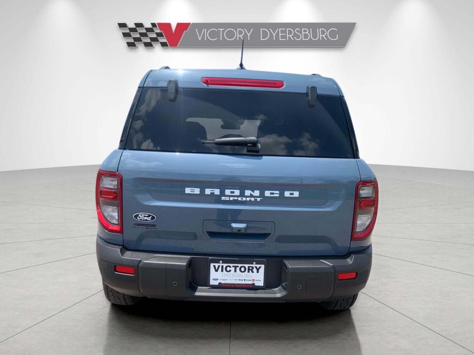 New 2026 Azure Gray Metallic Tri-Coat Ford Big Bend image 5