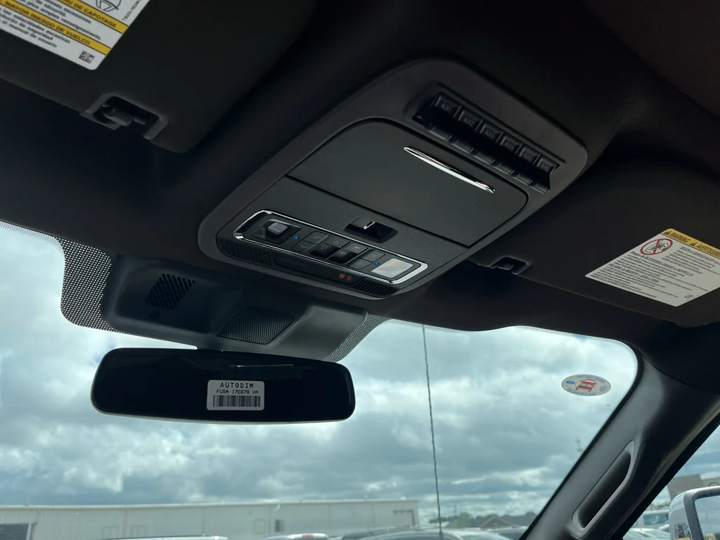 New 2026 Glacier Gray Metallic Tri-Coat Ford F-250® King Ranch® image 40