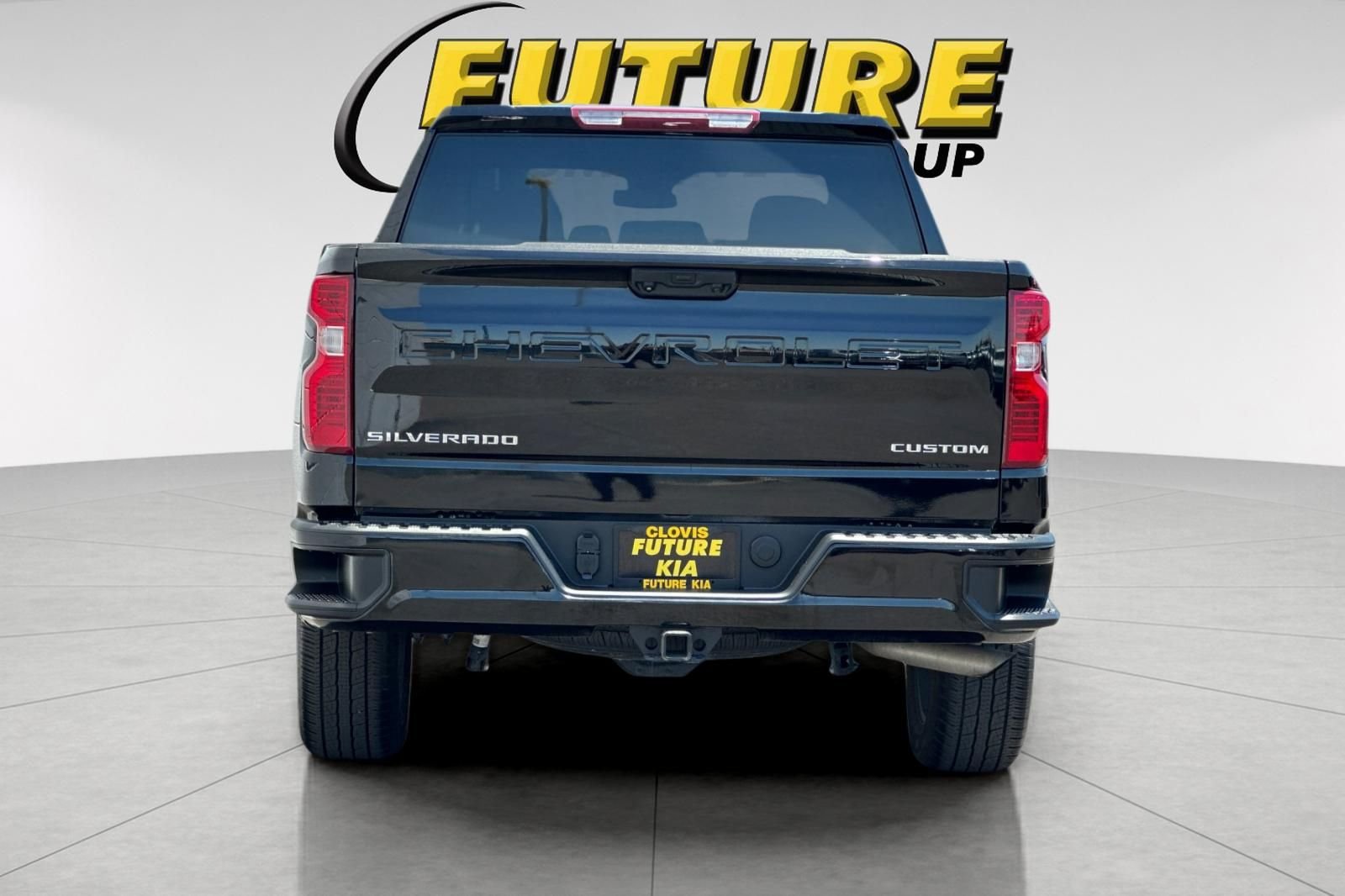 Used 2022 Black Chevrolet Custom image 5