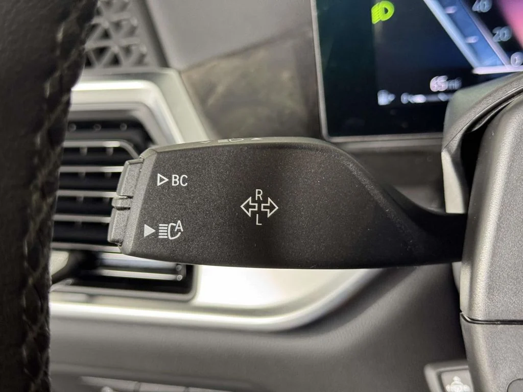 Certified Used 2024 Gray BMW xDrive40i image 21
