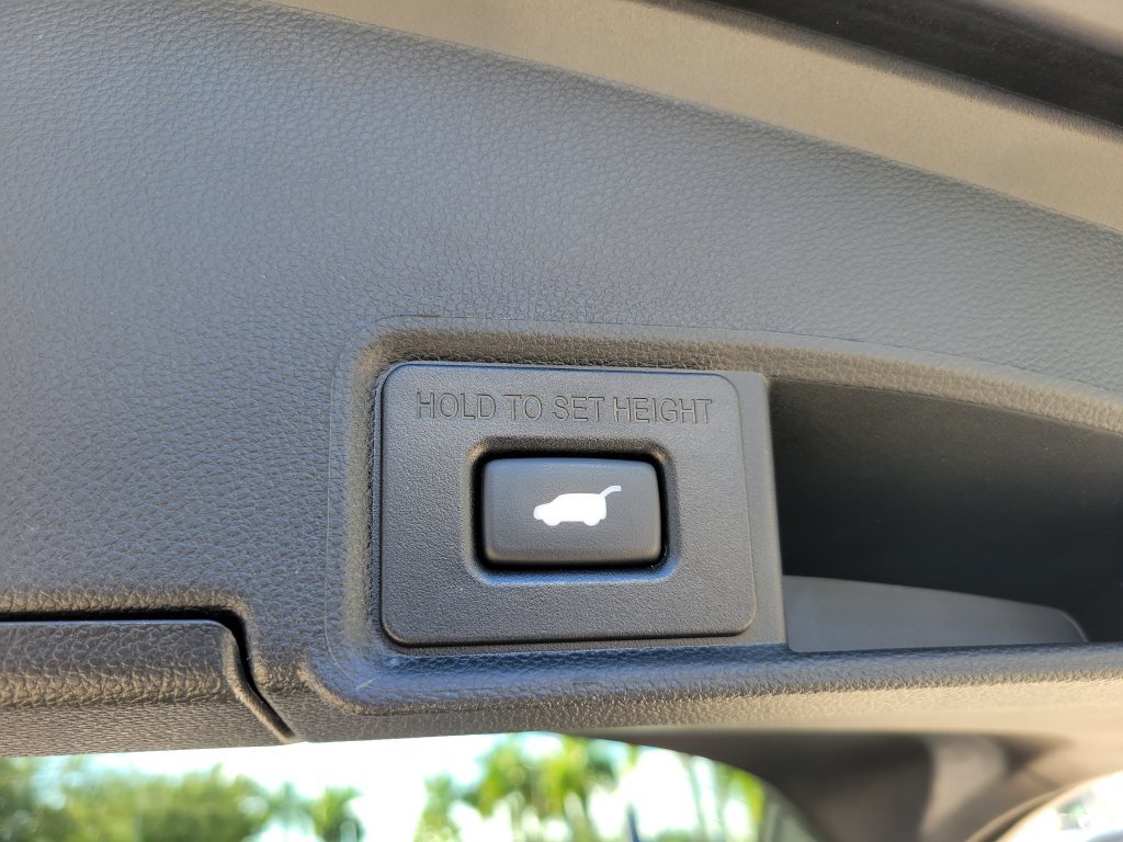 Used 2025 Black Acura Base image 9