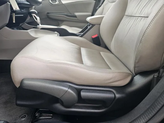 Used 2013  Honda Hybrid image 20