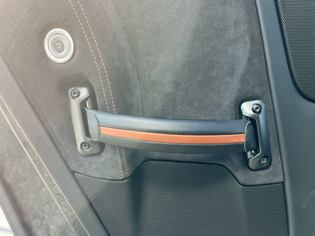 2023 MASERATI MC20 - Image 20