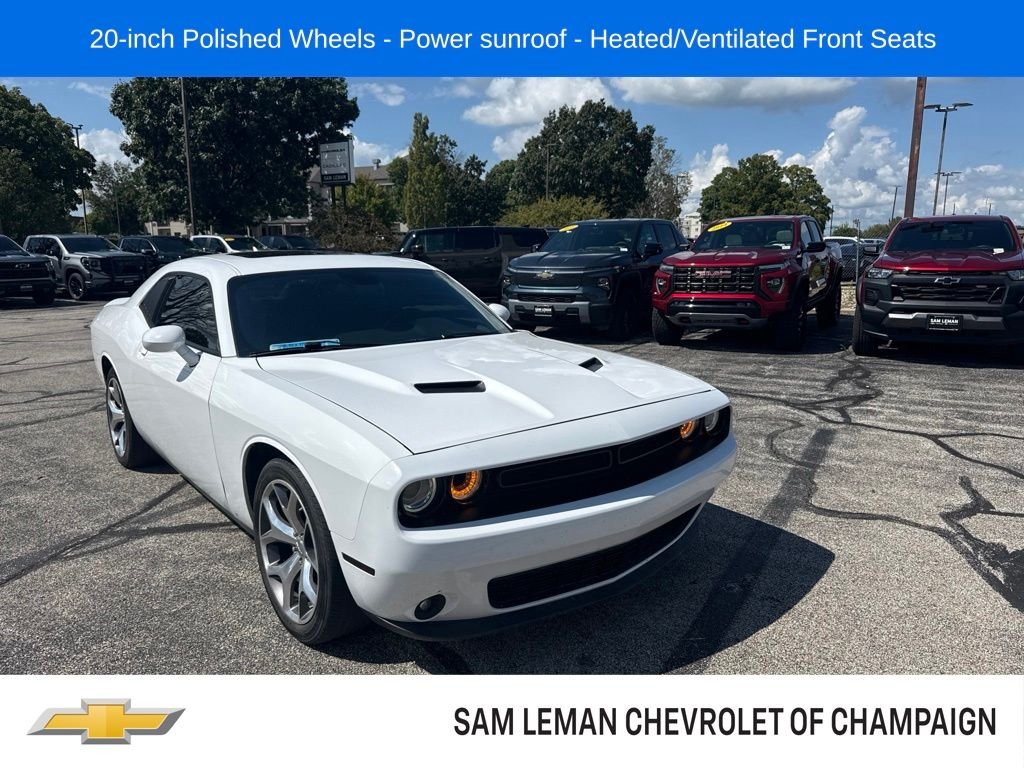 Used 2015 White Dodge SXT Plus image 1