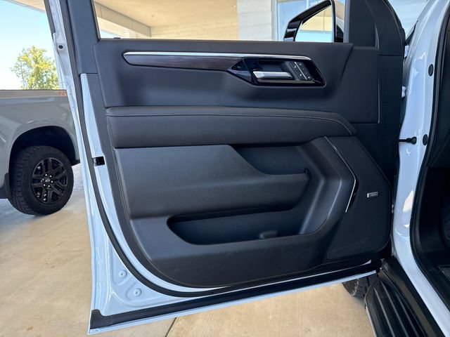 2026 Chevrolet Tahoe Premier - Photo 15