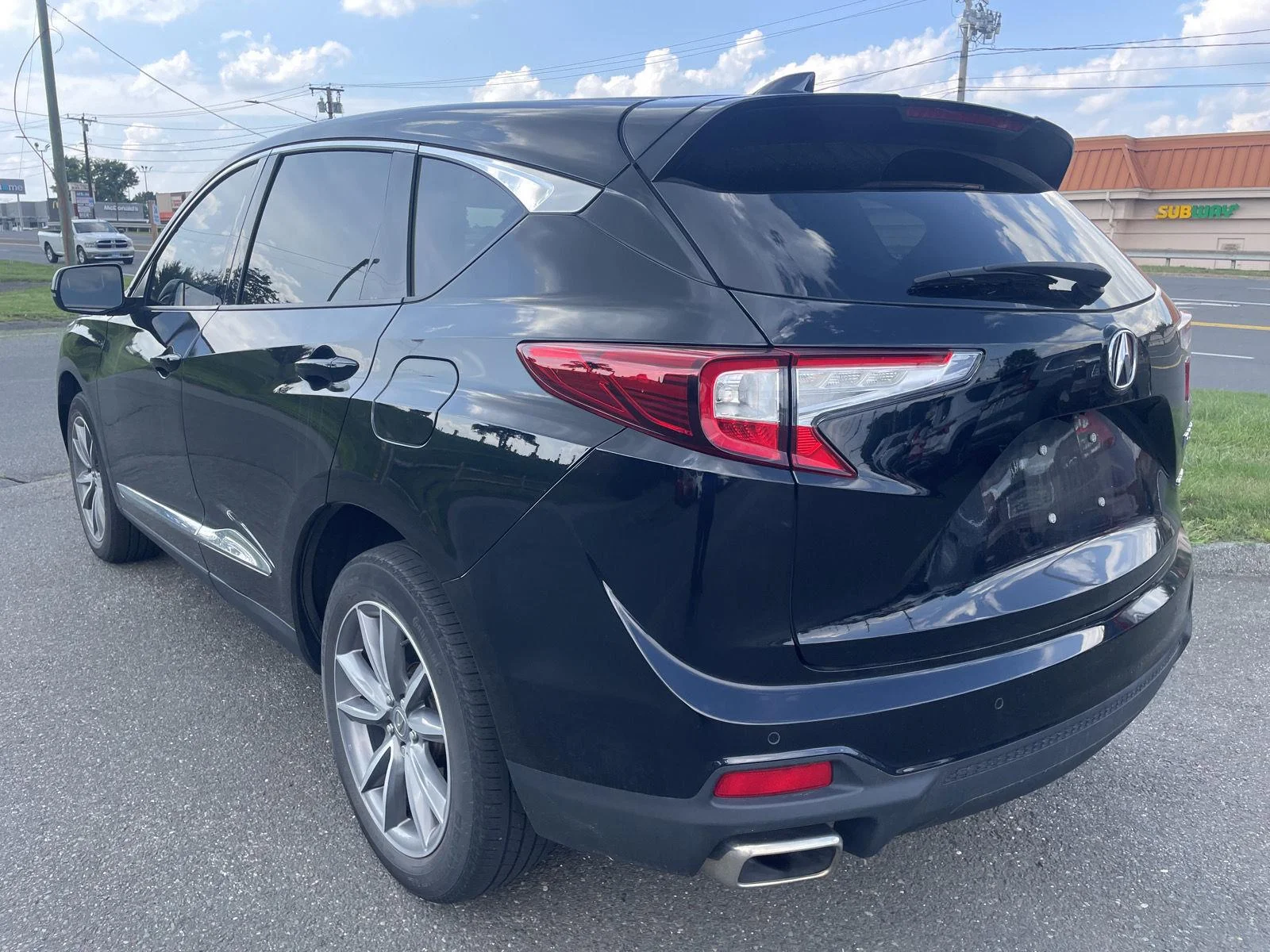 Used 2024 Majestic Black Pearl Acura SH-AWD w/Tech image 4