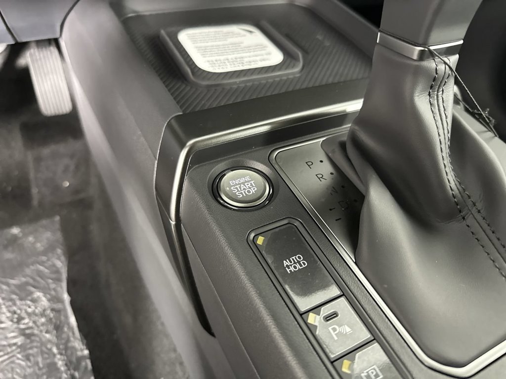 New 2027 Pale Gray Kia S image 8