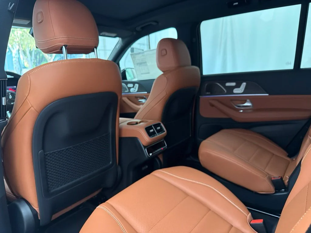 New 2027 White Mercedes-Benz GLS 450 image 24