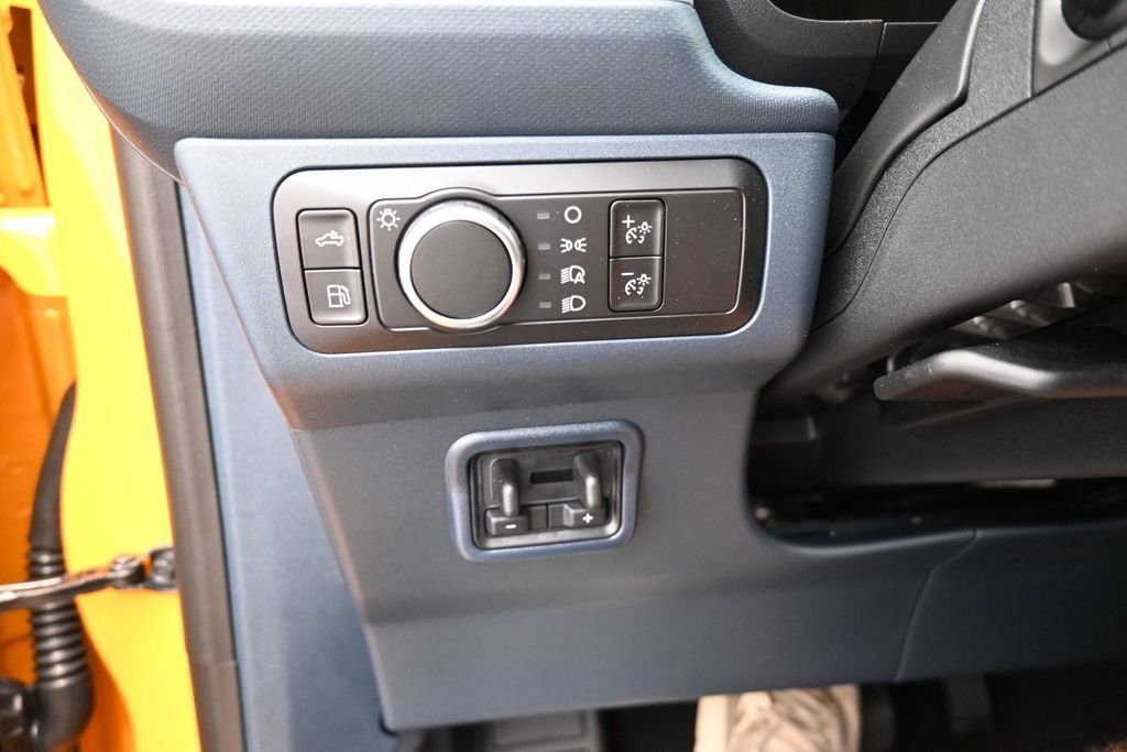 New 2026 Orange Fury Metallic Tri-Coat Ford XLT image 13