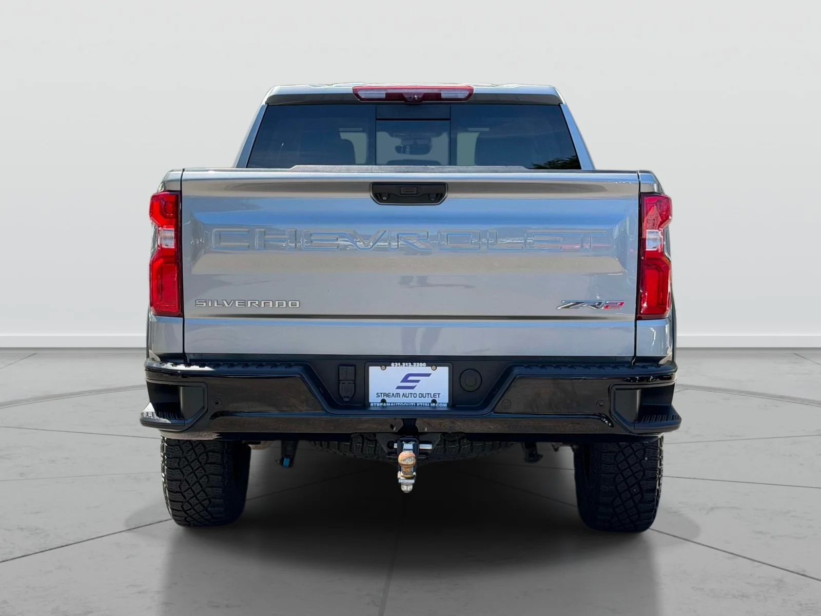Used 2023 Gray Chevrolet ZR2 image 6