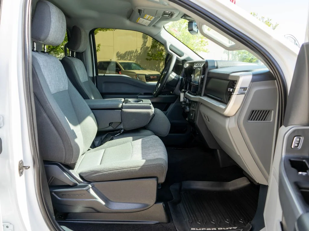 Used 2023 White Ford XLT image 10
