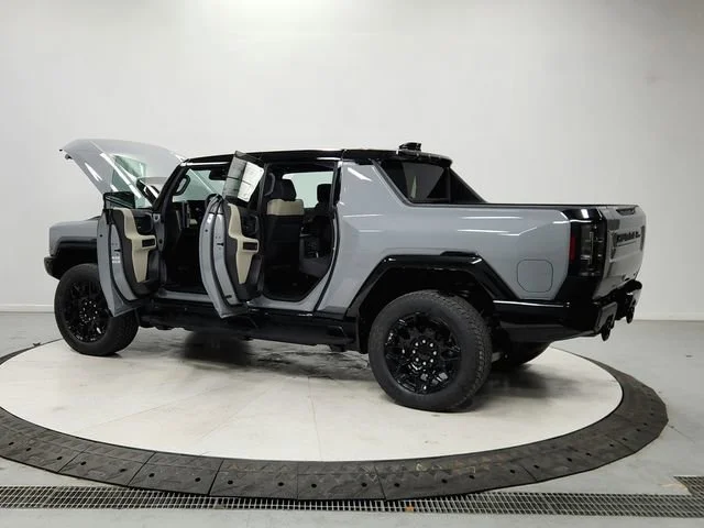 2026 GMC HUMMER EV 2X - Photo 13