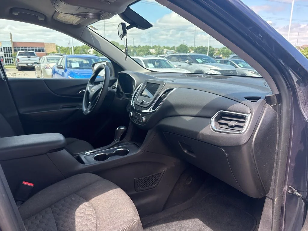 Used 2019 Blue Chevrolet LT image 25