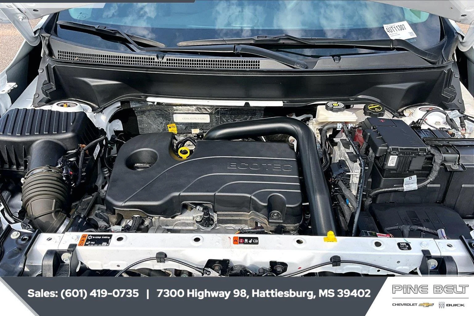Used 2024 Summit White GMC AT4 image 8