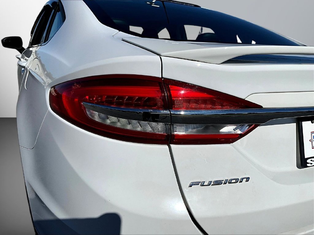 Used 2018 White Ford SE image 27