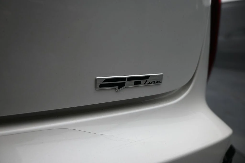 Used 2025 White Kia GT-Line image 8