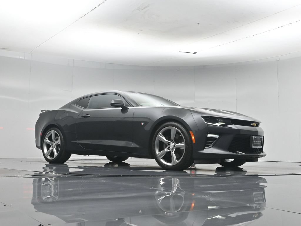 Used 2018 Gray Chevrolet SS image 3
