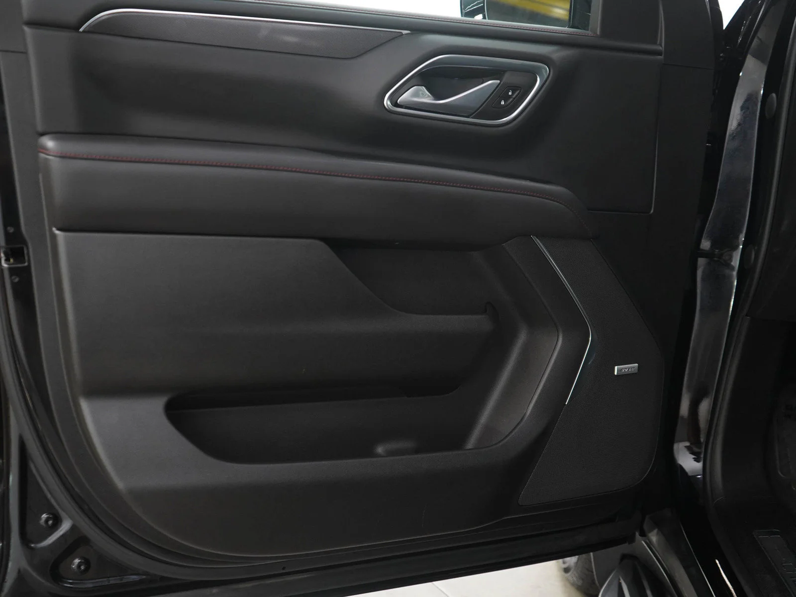 Used 2022 Black Chevrolet RST image 21