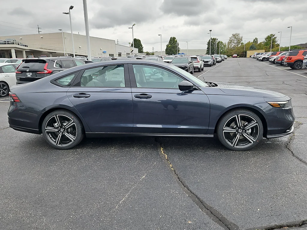 2026 Honda Accord Sedan SE, photo 7 of 12